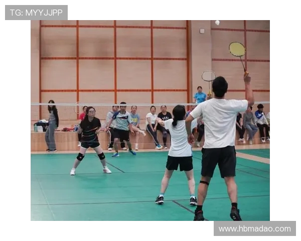 西安羽毛球队的团队协作探索与实践:提升竞技水平的关键因素 西安羽毛球队的团队协作探索与实践:提升竞技水平的关键因素