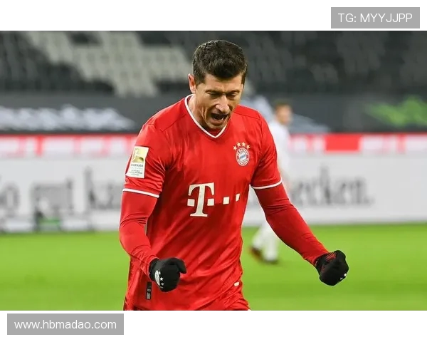 莱万回归安联球场遭拜仁球迷嘘声四起质疑其忘恩负义行为