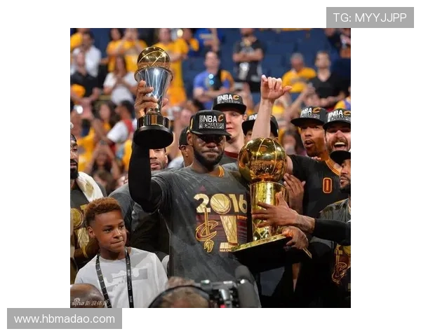 骑士与勇士激战正酣比分直播全程追踪精彩瞬间不容错过 骑士与勇士激战正酣比分直播全程追踪精彩瞬间不容错过